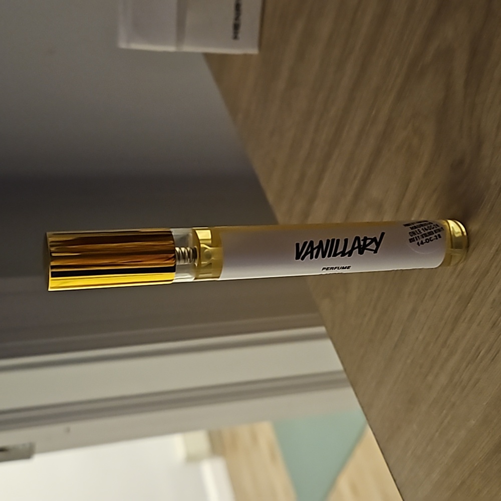 Lush Vanillary